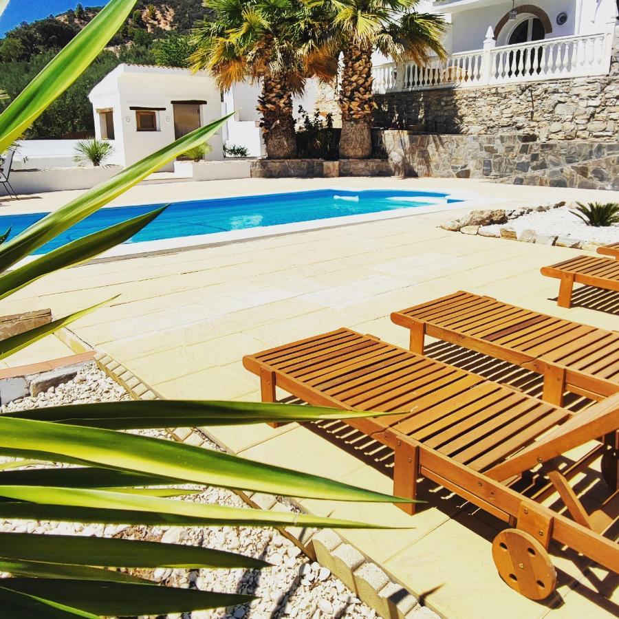 Cortijo Pennymaria Poolside Apartment Near Montefrio With Stunning Views 외부 사진